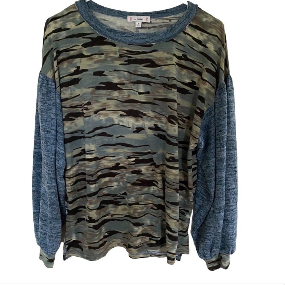 L Love Camo Pullover Long Balloon Sleeve Top Size Small